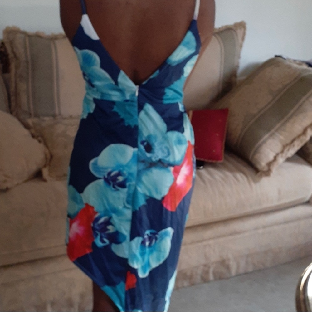Eleanor Dress - Picture 2 of 6